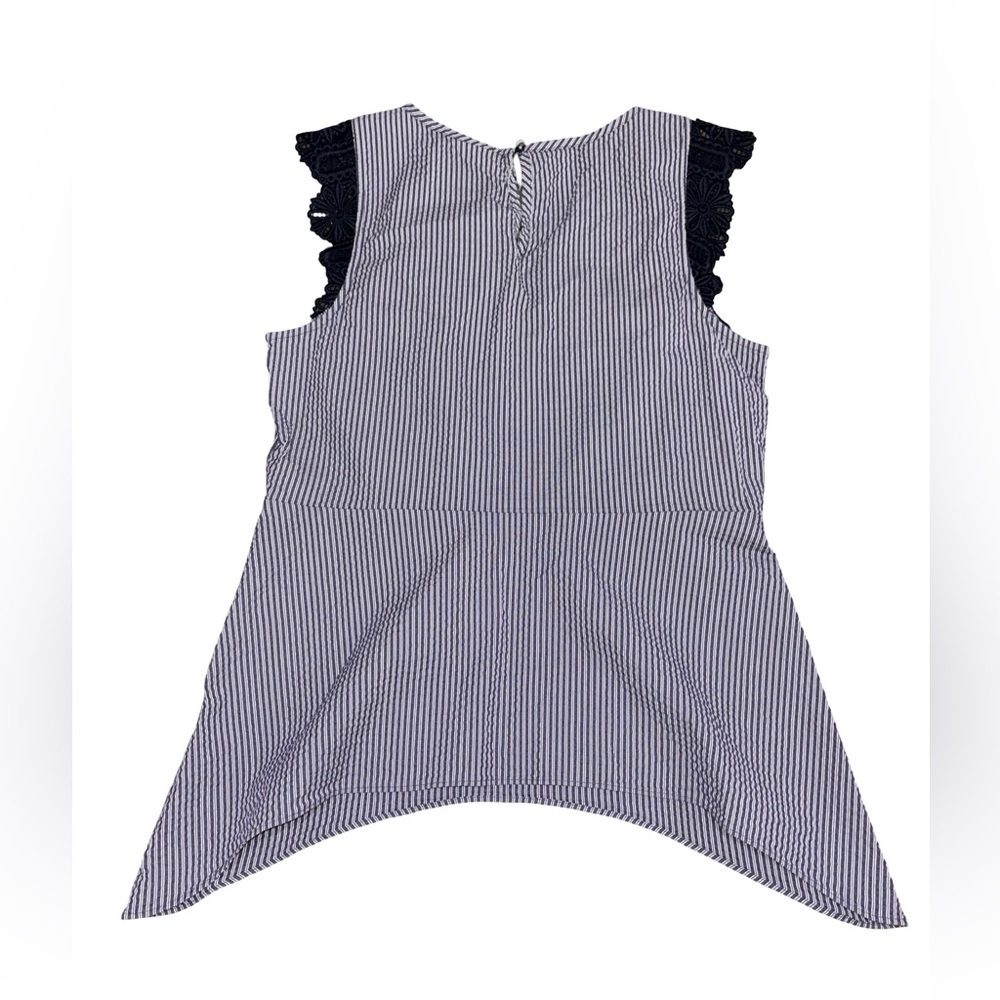 CAbi Blue & White Seersucker Sleeveless Top Size M Lace Shoulder Detail - Picture 2 of 8